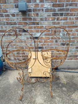 DE FIERRO PESADO PARA su Jardin de Flores listo para usted ahhorita vintage items available garden IRON plant stands
