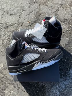 ALL SIZES - Jordan 5 Retro Black Metallic Reimagined
