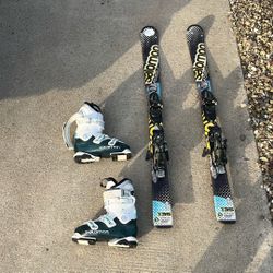 Women’s Ski Boots And Skis