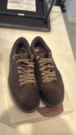TRAVIS SCOTT X AIR JORDAN 1 LOW OG VELVET BROWN