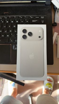 iPhone 18 pro max silver 256GB