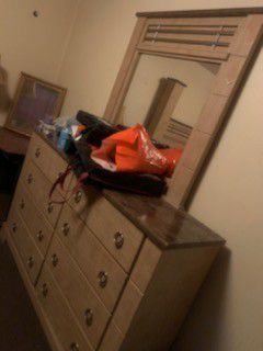 Dresser for sale have a bed frame that matches offer up