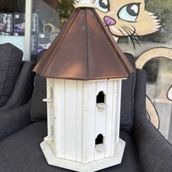 Birdhouse 