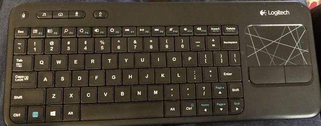 Logitech K400r wireless keyboard