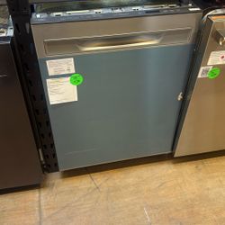Frigidaire gallery 24” dishwasher 