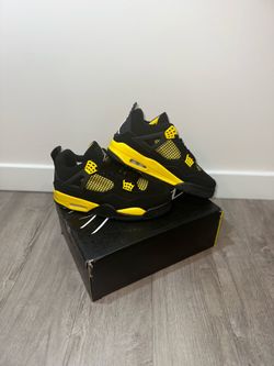 Jordan 4 “Thunder”