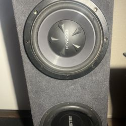 12 Inch Subwoofers And 1100W Amp