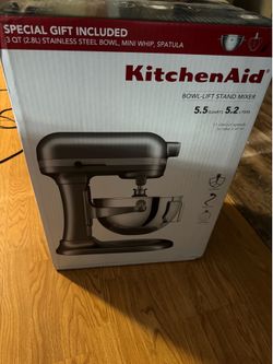 KitchenAid 5.5 qt Mixer Silver
