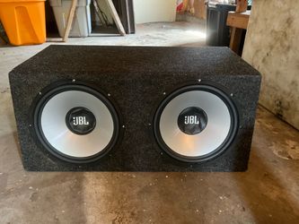 2 12" jbl speakers