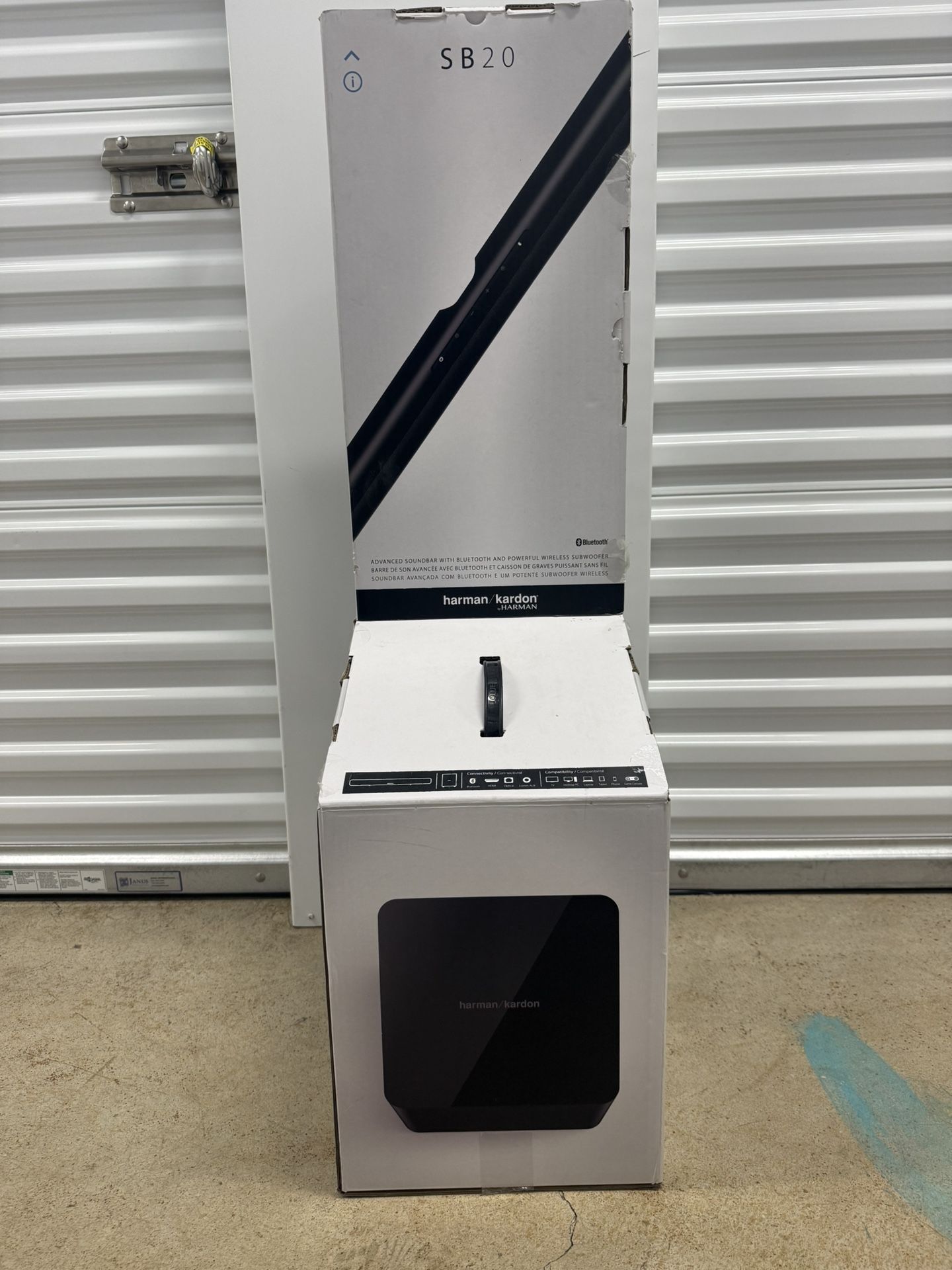 Harman Kardon SB20 Soundbar with Wireless Subwoofer - Excellent Condition