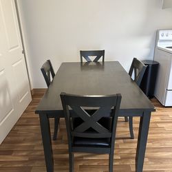 Dining room table with 4 chairs
