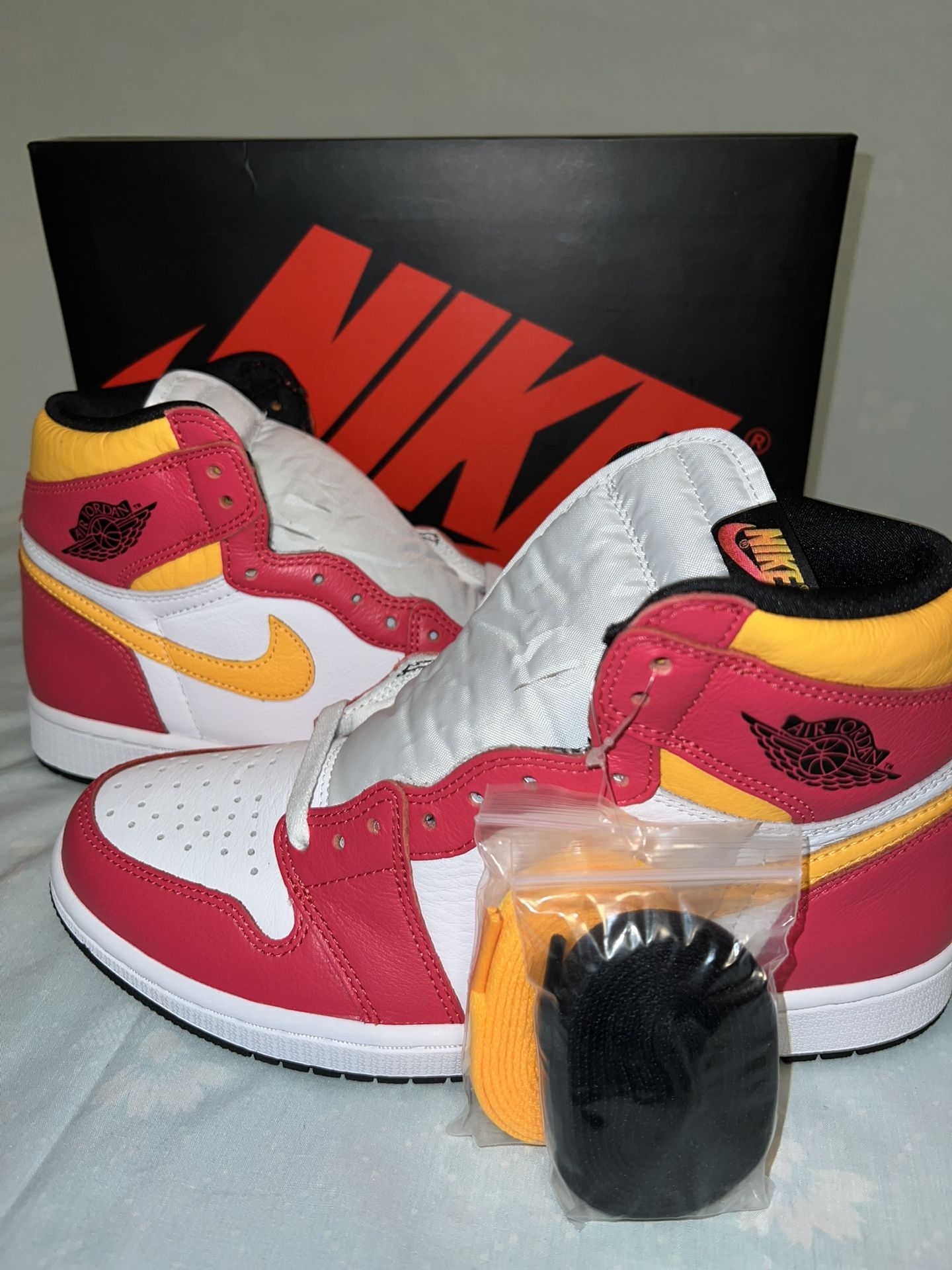 Jordan 1 Light Fusion Red
