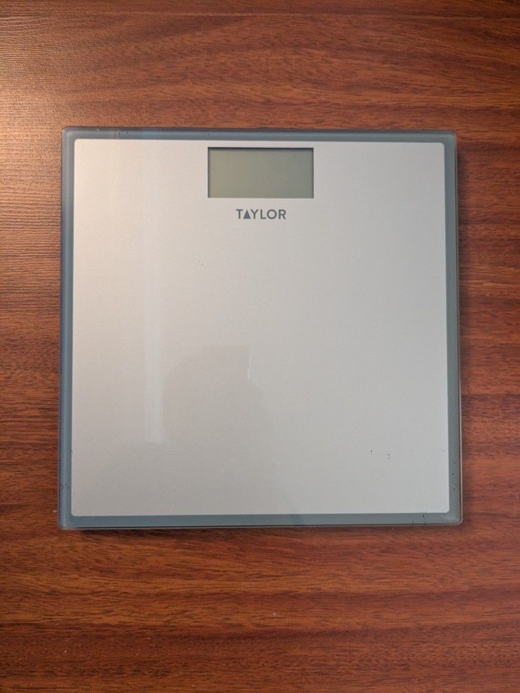 Elegant Glass Scale