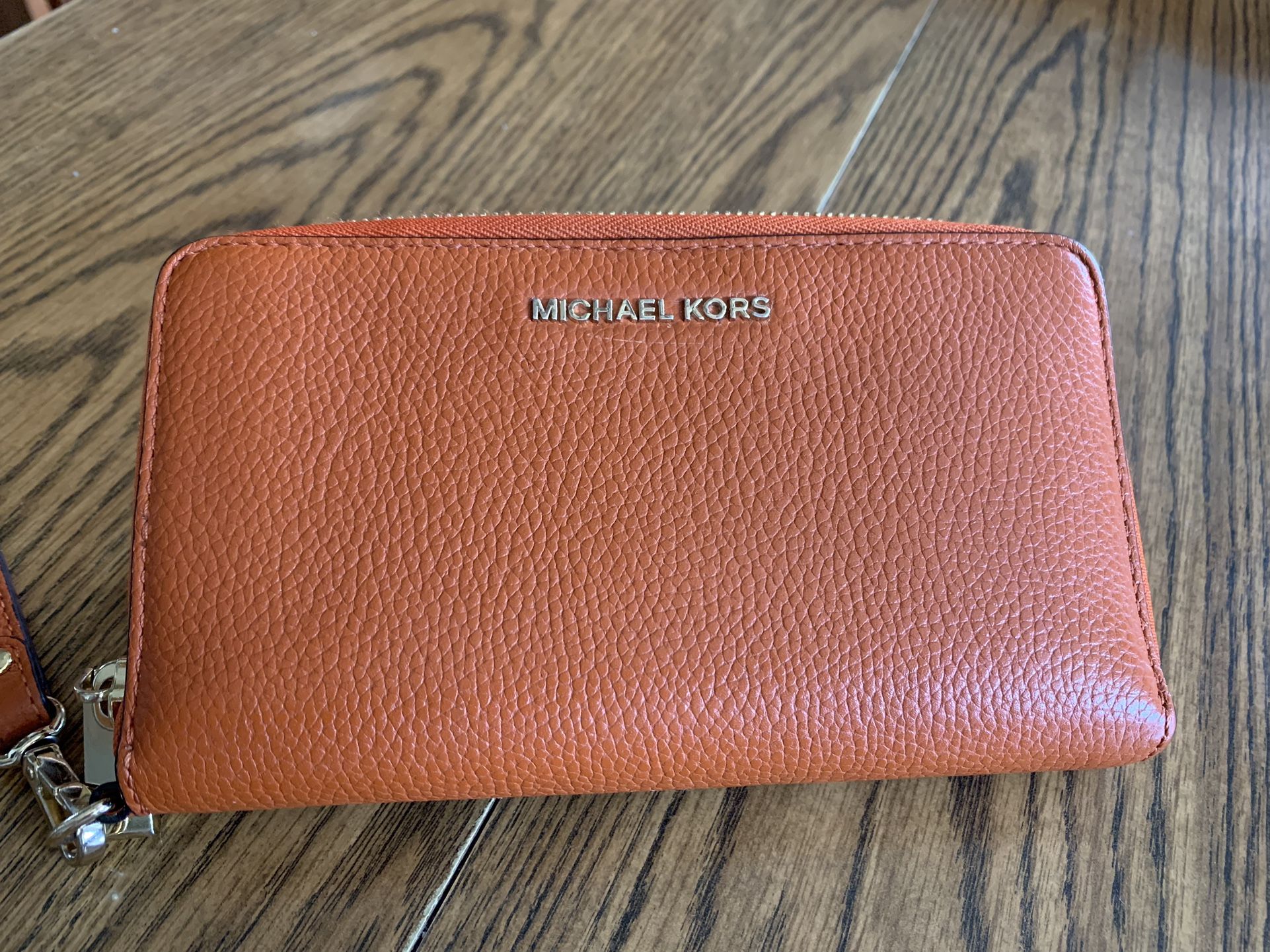Michael Kors Clutch