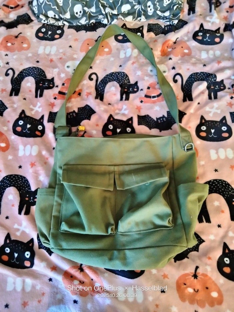 Green Messenger Bag Size Large