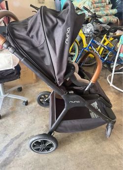 Nuna Baby Stroller