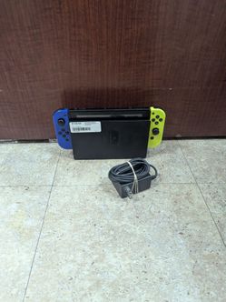 NINTENDO M:HAC-001 SWITCH