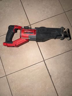 Milwaukee Sawzall M18