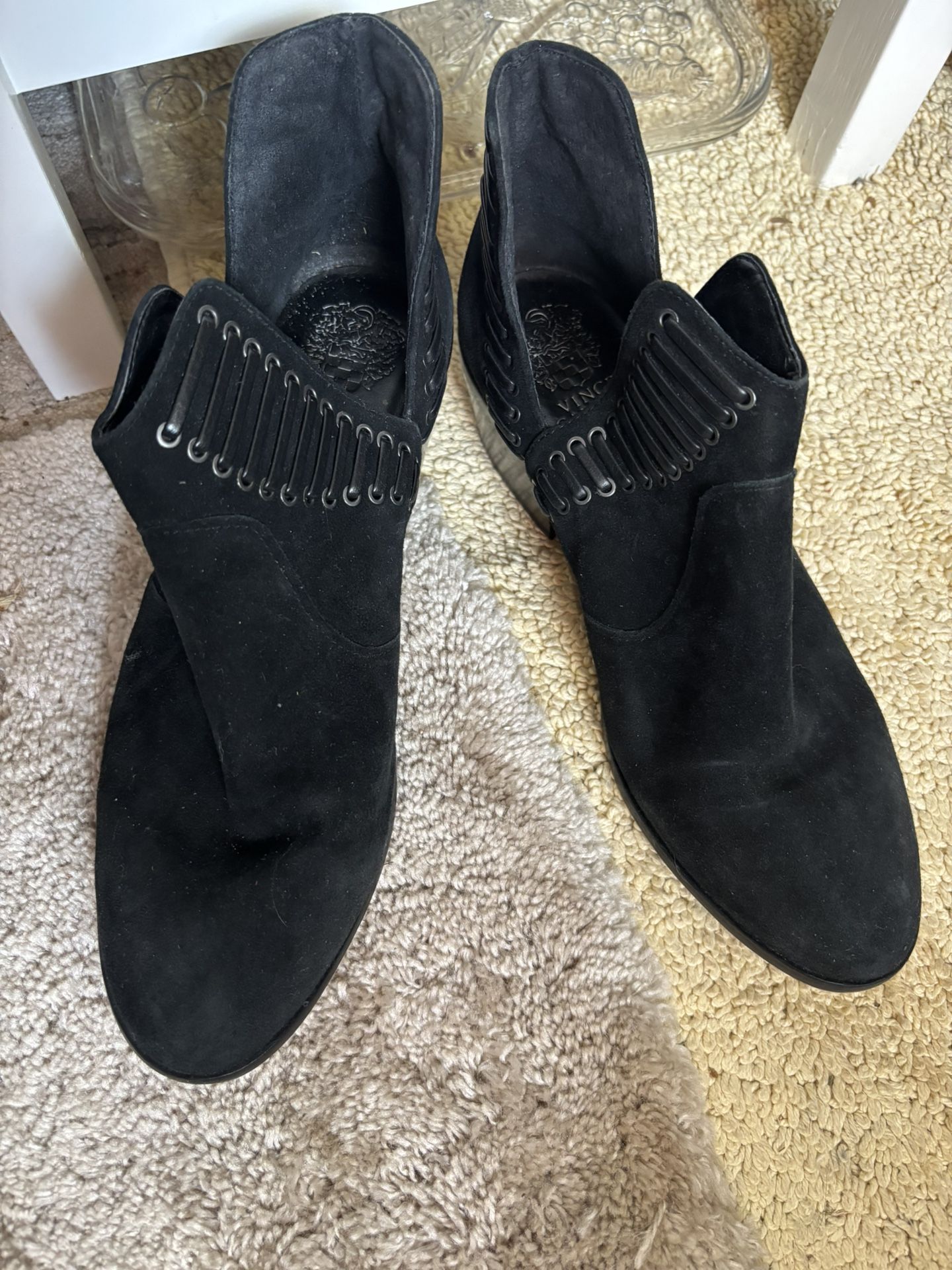 Vince Camuto Peasant Style Leather Size 9W/40