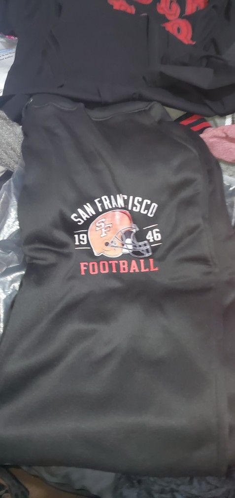 49ers Sweats 2x Asking 20 Each Niner Shirts 1x Asking 18 If U Buy As A Set 35