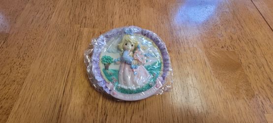 Precious Moments Wall Hanging 1997