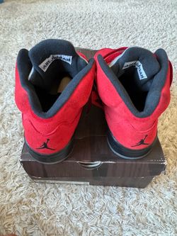 Jordan 5 raging bull size 9.5