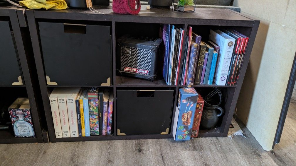 2 Book Shelves