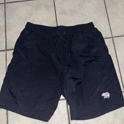Sz Medium/large Human Made