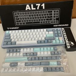 YUNZII AL71 75% Mechanical Keyboard - Blue Crystal White Switch with Backlit Keys