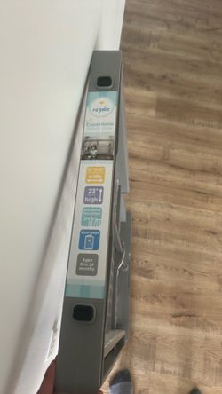 Baby gate