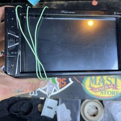 Pioneer Touch Screen Radio 