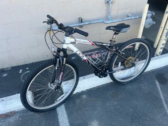 aluminium GT bike everything work good tires size 26 fast bike