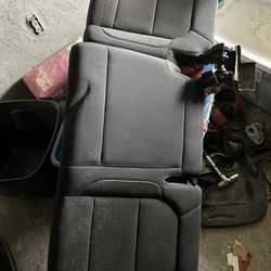 19-22 CHEVY SILVERADO 1500 BLACK CLOTH REAR SEATS