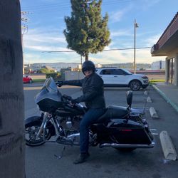 Motorcycle Harley Davidson Street glide $18000.00 OBO