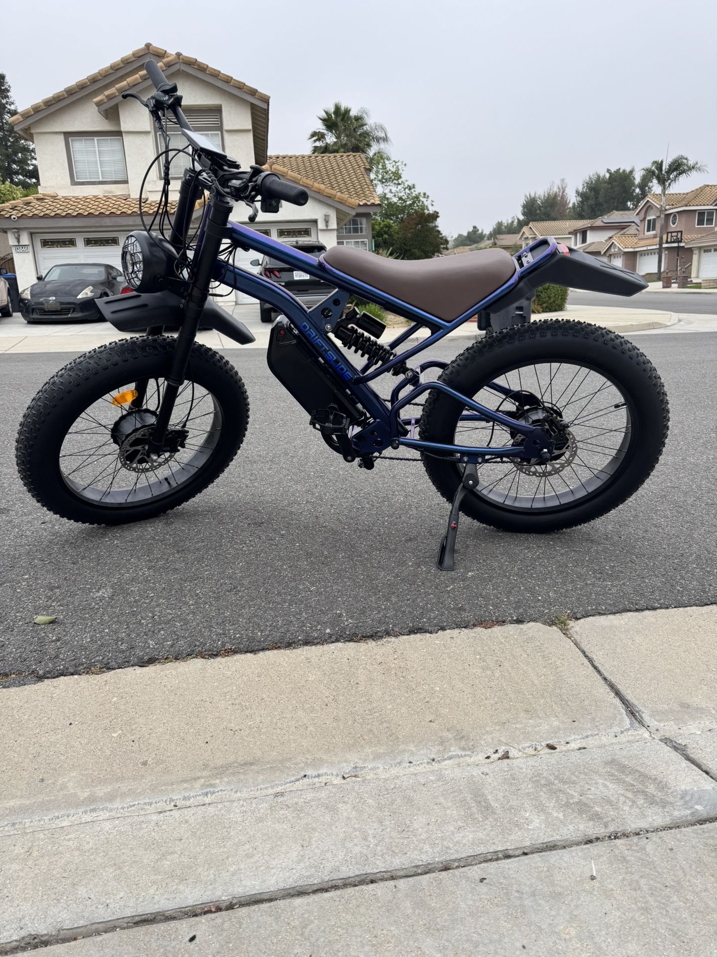 Dual-motor high-speed electric bicycle