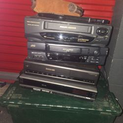 4 VHS VCR Players – Philips, JVC, Panasonic, RCA