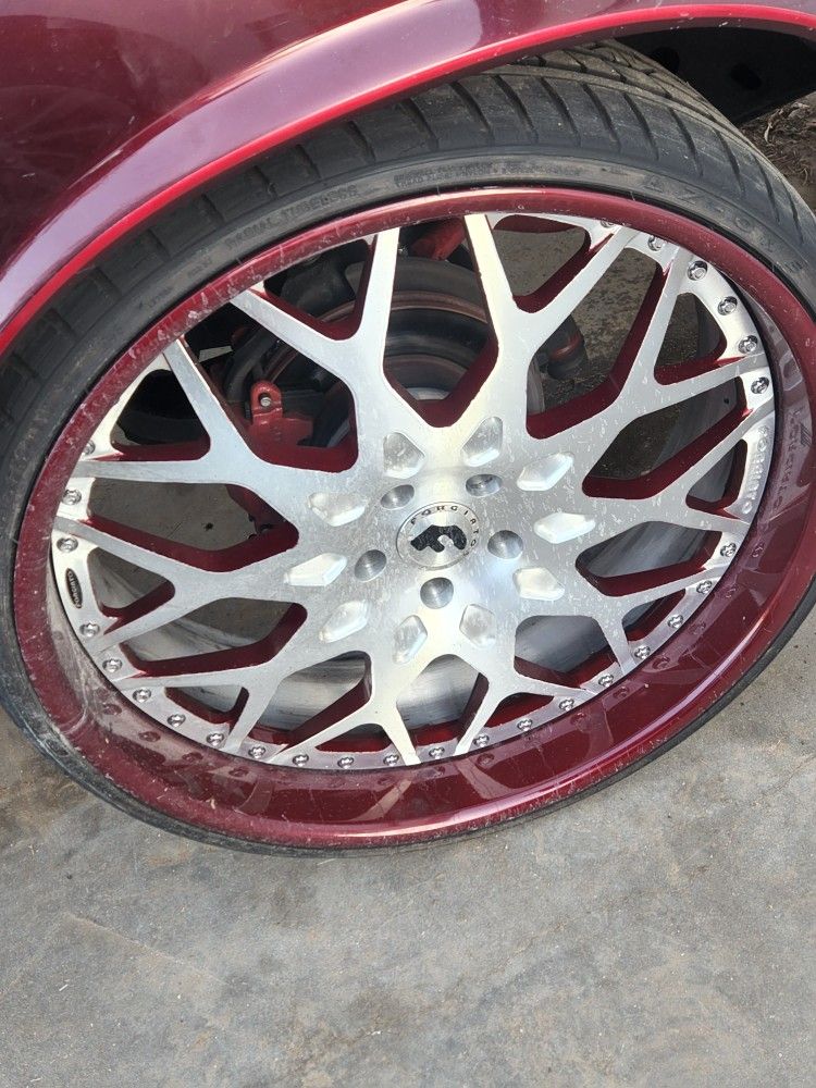 24 inch Forgiato Wheels And Steering Wheel