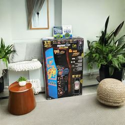 6538281 Arcade1up Class of 81 Deluxe Arcade game floor model 