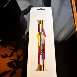 Apple Watch Pride Edition Sport Band – 42mm (S/M)