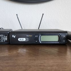 EV RE2 WIRELESS WITH HANDHELD MICROPHONE 