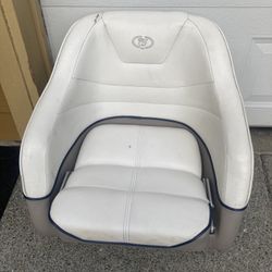 Boat seat