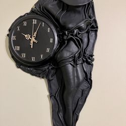 Very Unique MCM 24 in., Retro leather Wall Clock. Black Wall Clock Woman, Art Nouveau, Art Deco, Vin