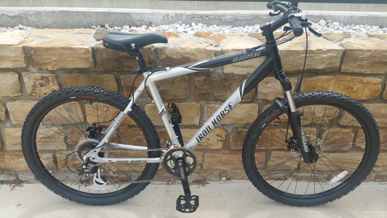 Iron Horse Quantum Disc Brakes Mountain Bike New for Sale in