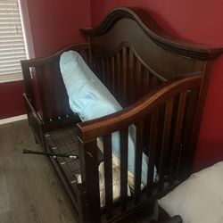 Used Toddler Bed With Mattress 