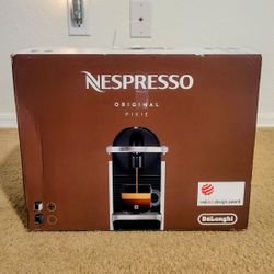 NEW Nespresso Pixie by De'Longhi - Espresso Maker. Includes $40 Nespresso Coffee Voucher