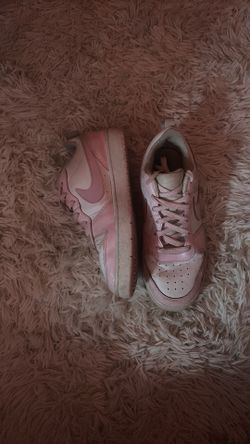 Pink Nike Court Borough 