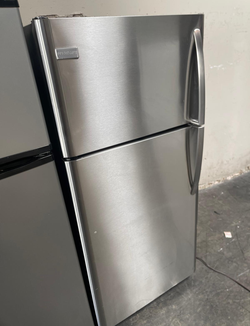 Frigidaire Top Freezer Fridge – Stainless, clean, ready today