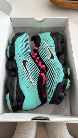 Nike vapormax size 8