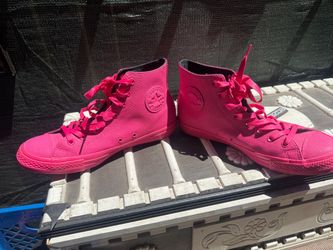 Converse shoes size 10 women