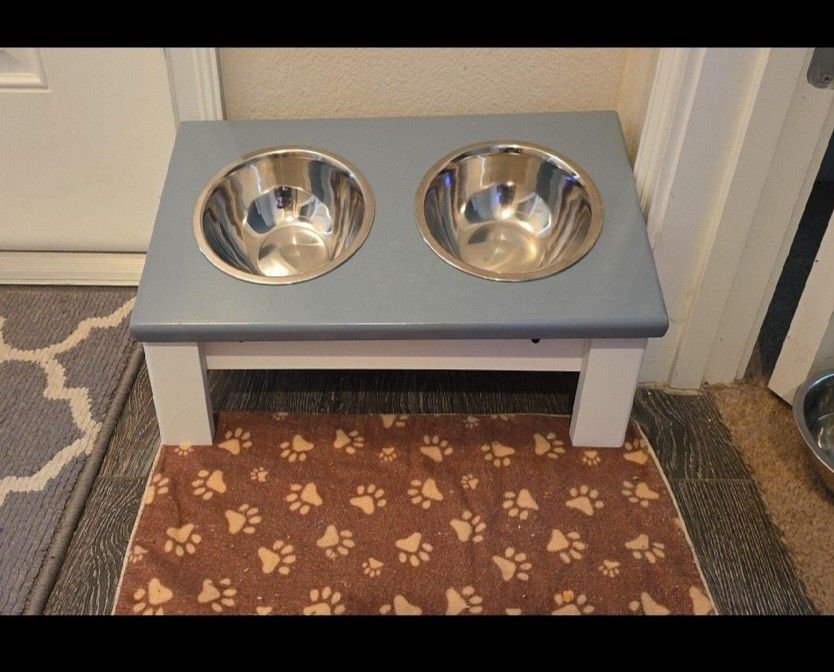 Elevated Pet Feeding Station ,Handmade Never Used